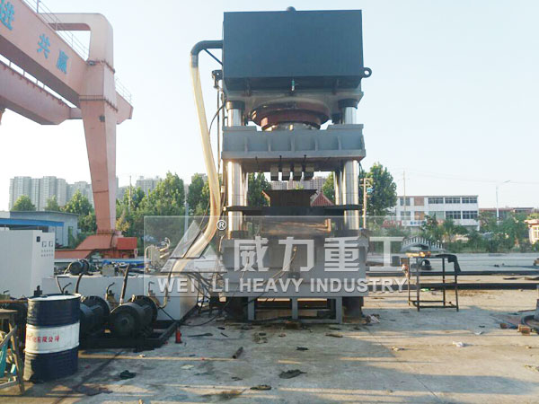 6000吨球阀压制成型液压机元件磨损的主要因素分析