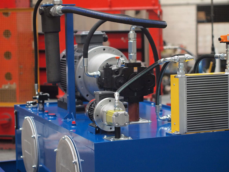 山东威力重工4500吨新能源汽车控制器液压机油冷却器的必要性